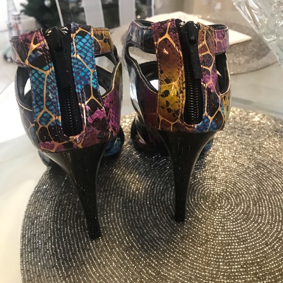 COPY - SET Michael Antonio shoes and purse - Picture 4 of 8